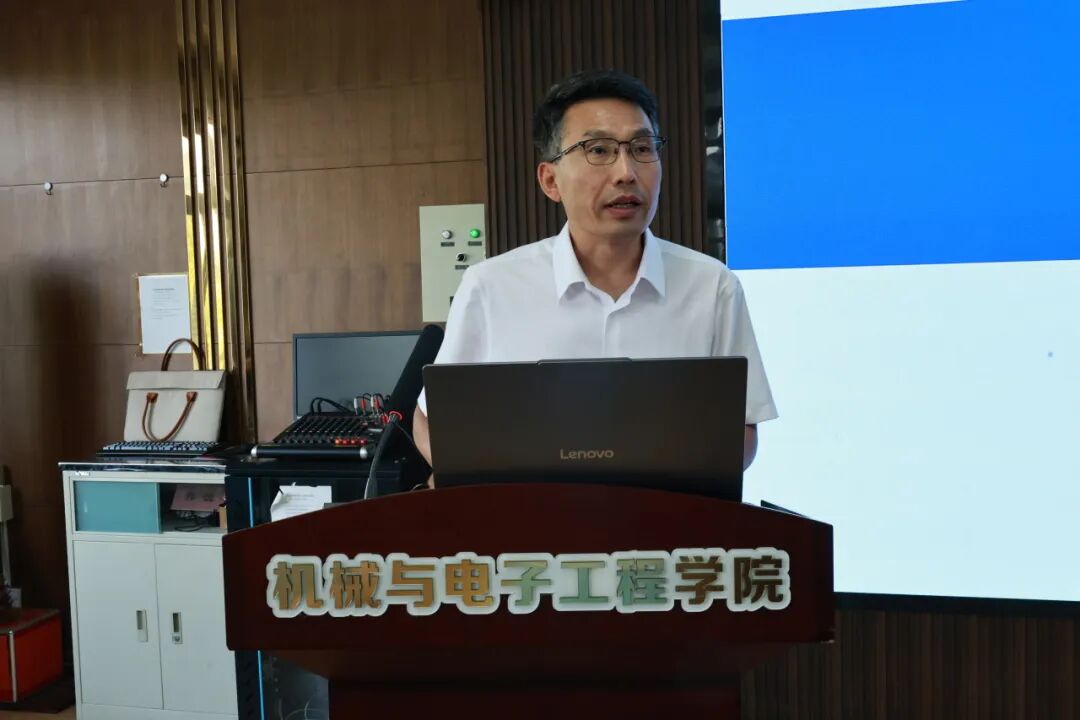 家长会2.jpg
