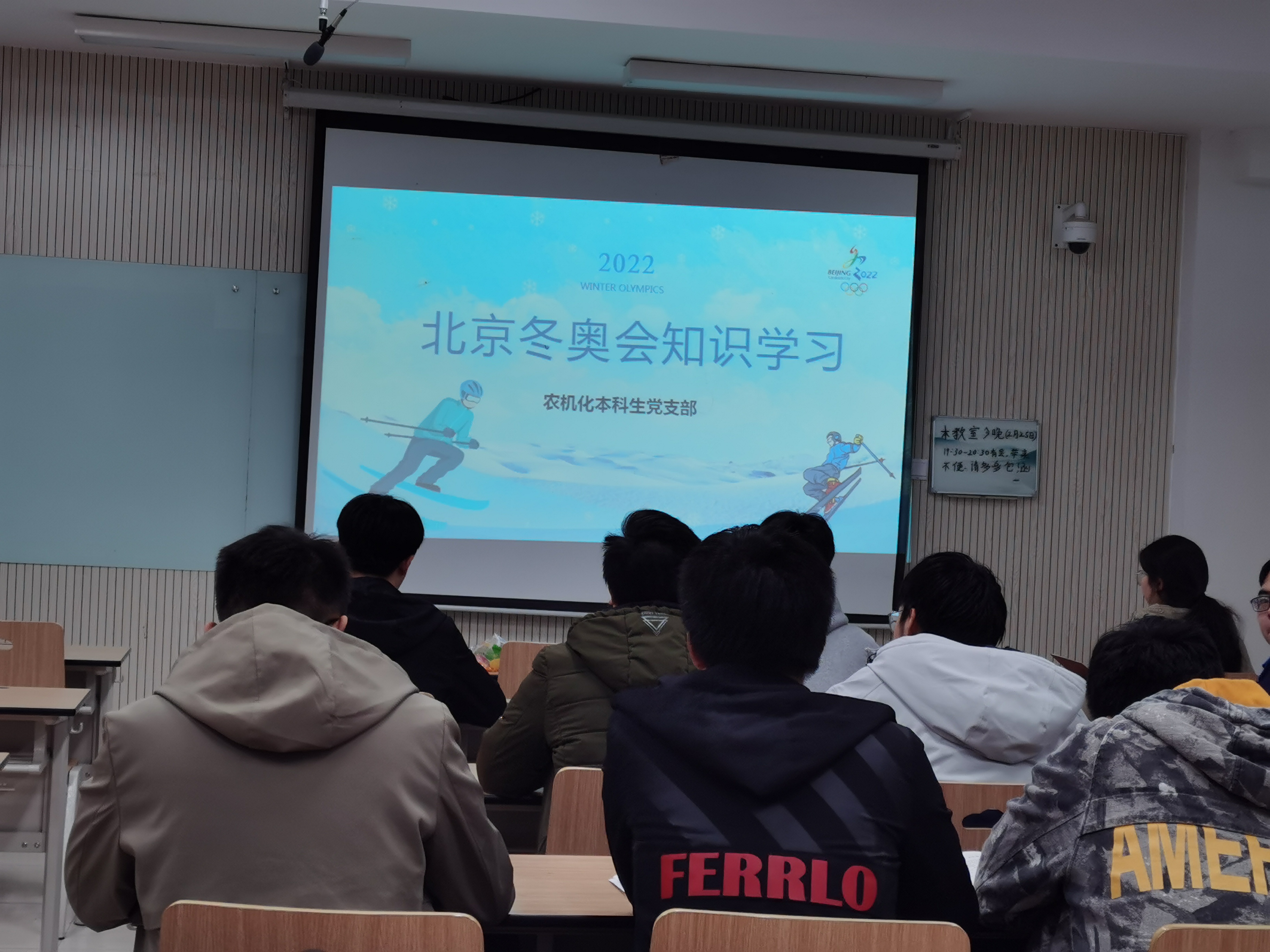 d8e262acf26b43438f2b8653db0fa2f8.jpg