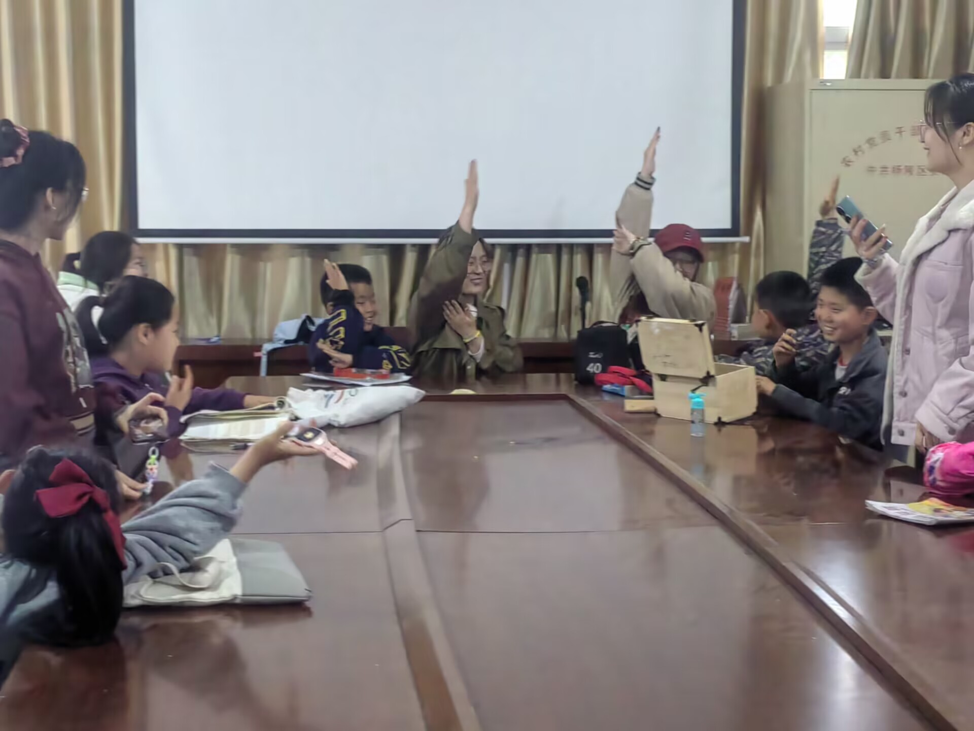 bf59c93d6c9a4aa0881d8e5aee853c4e.jpg bf59c93d6c9a4aa0881d8e5aee853c4e.jpg